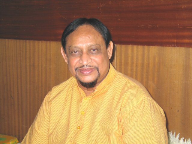 Dhiranandaji bei der Yogalehrer-Fortbildung 2006 in Speicher